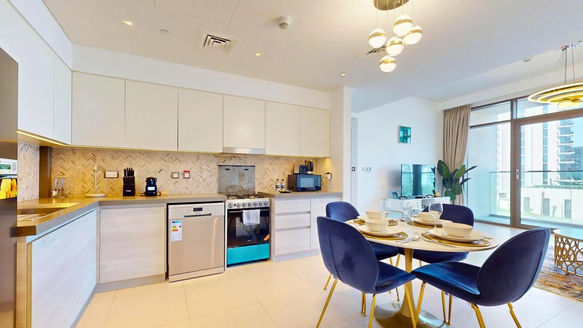 Waterfront Residence - Luxury 1Br In Creek Harbour Dubai Apartment
